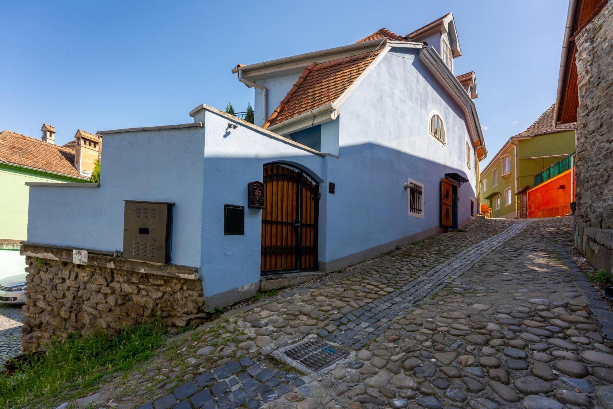 Casa Albastra By Casa Otto Apartment Сигишоара Екстериор снимка